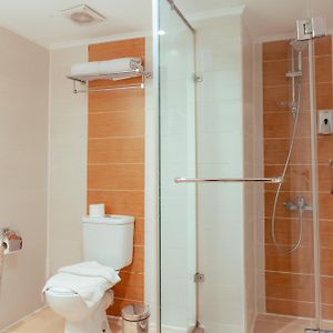 Double or Twin Room Sea View